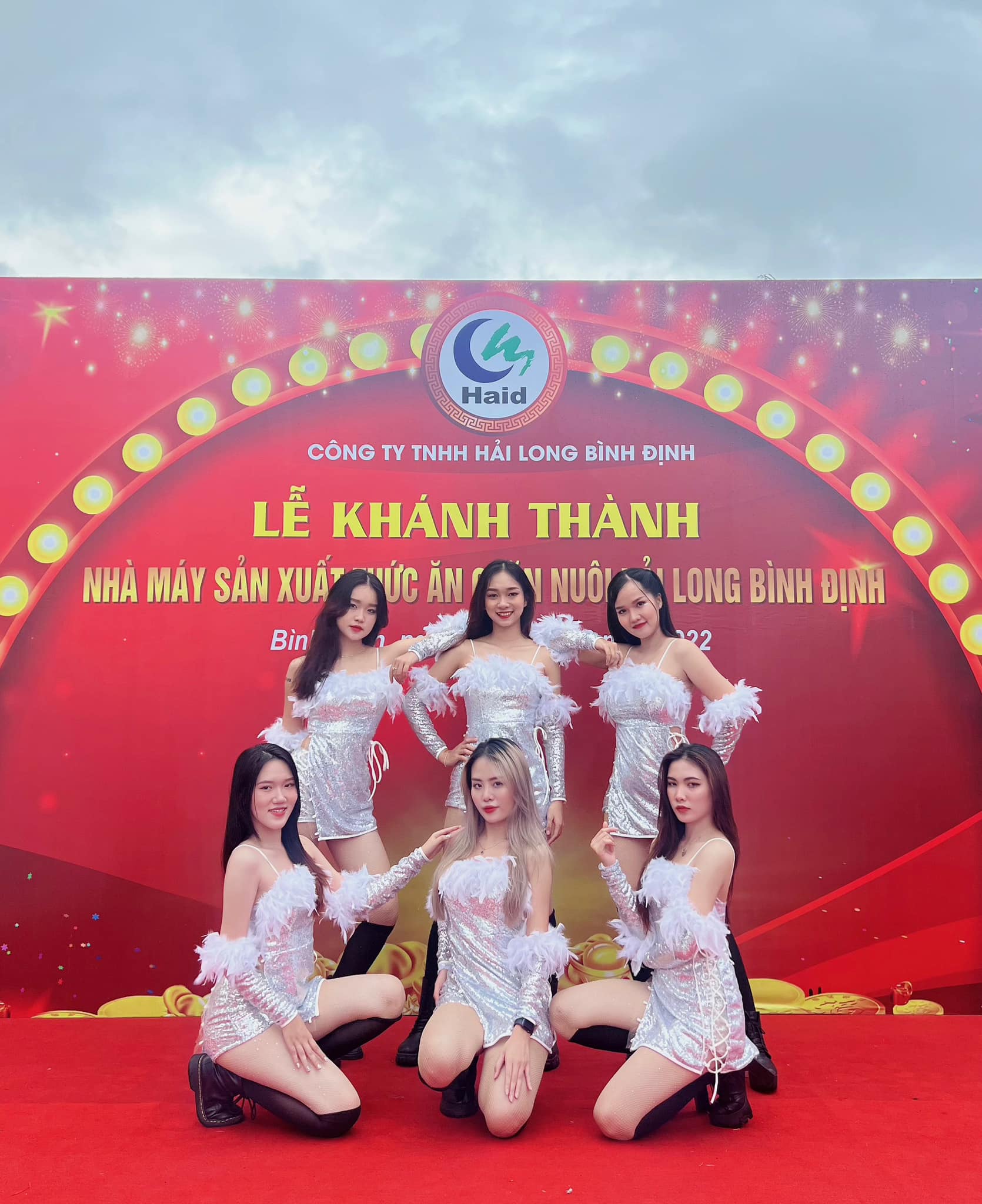 Hoàng Yến chuyên nghiệp - Vũ đoàn Quy Nhơn