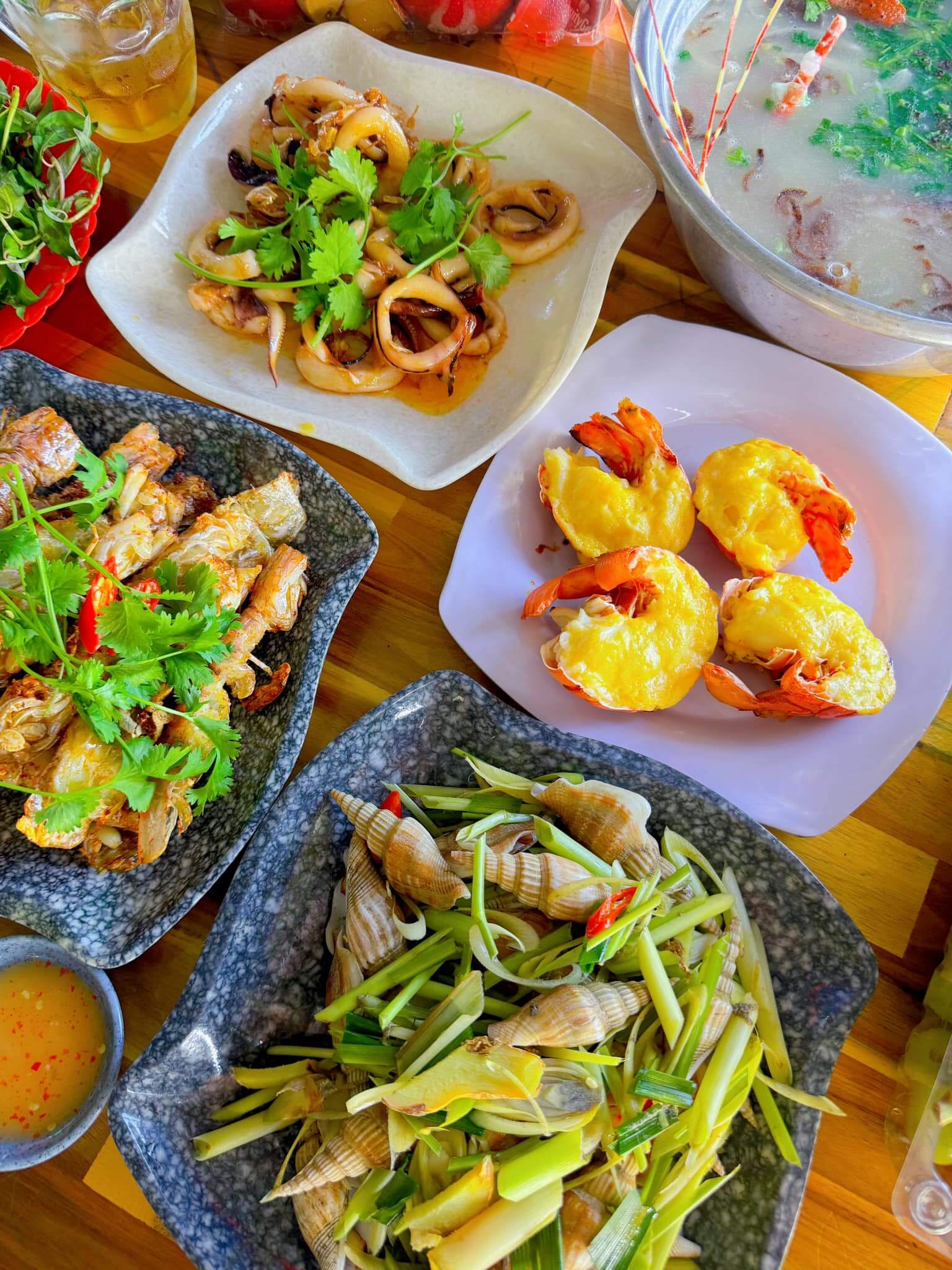 Điểm tên các món ăn trong tour khiến du khách xuýt xoa