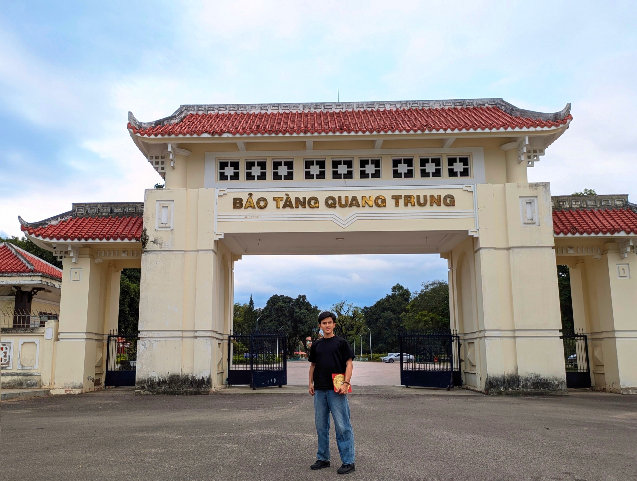 Không gian bên ngoài bảo tàng