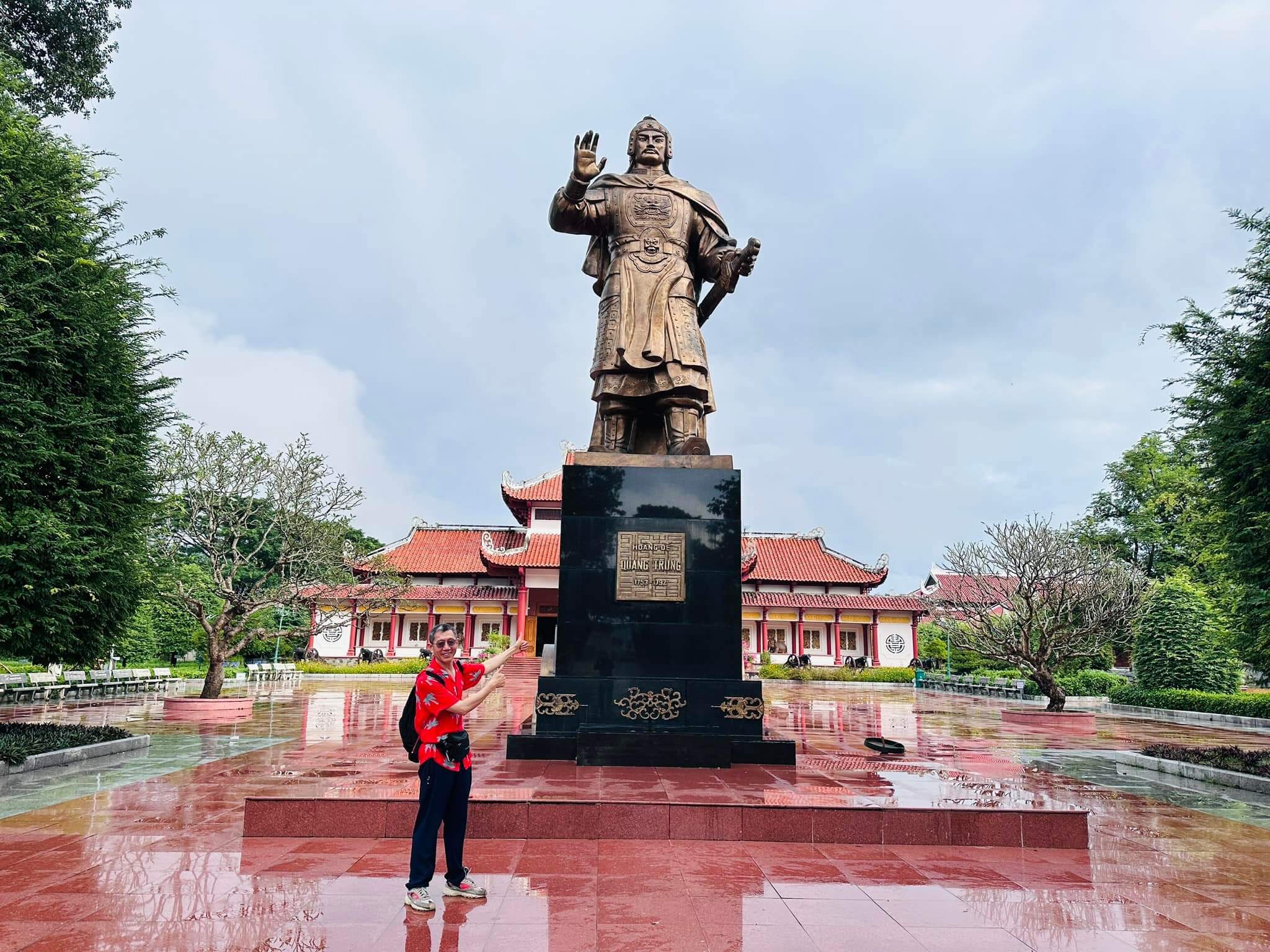 Check in tại bảo tàng Quang Trung